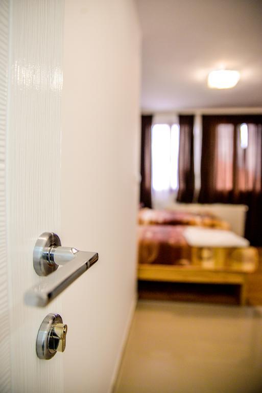 Appartement Apel Luxury à Ni Extérieur photo